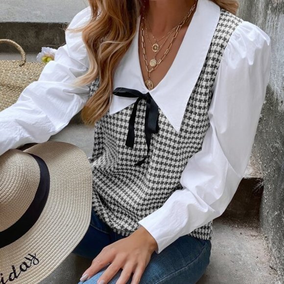 CHIC DOLLZ Houndstooth Print Blouse - Picture 3 of 7